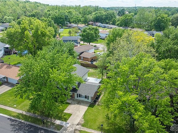 5th image of 5223 Hahn Ave