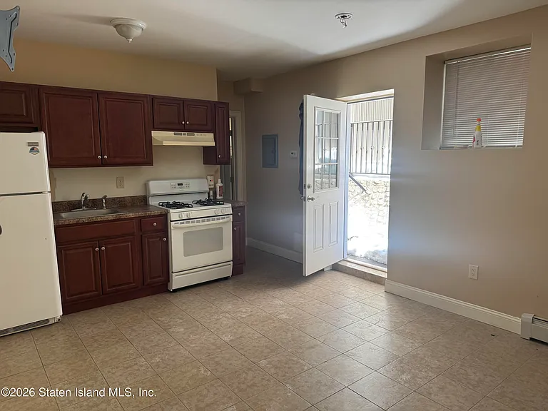 618 Rathbun Ave #2 — Photo 3