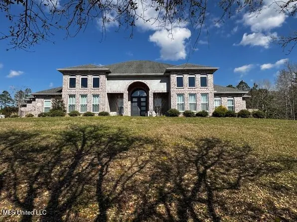 8288 Ridgewood Dr, Kiln, MS 39556