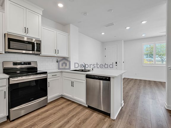 5th image of 5301 E Commerce Way Unit 76103