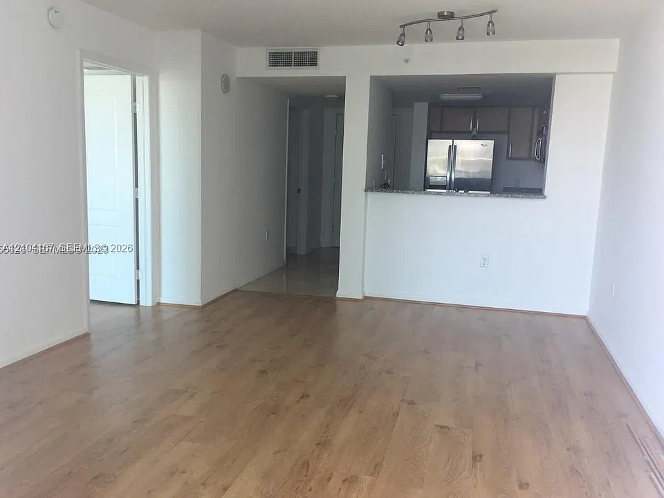 2101 Brickell Ave #2011