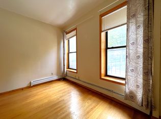 213 E Broadway #2F, New York, NY 10002