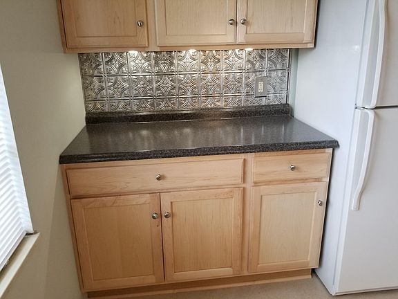 5th image of 1064 Highland St APT 2A
