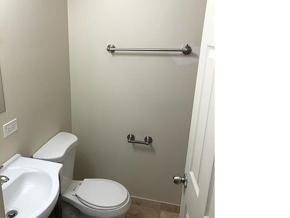 5th image of 5333 W North Ave #2