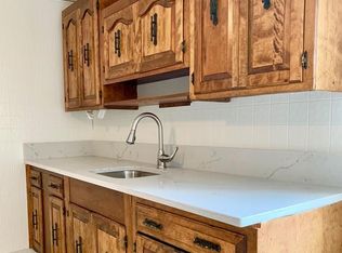 10 Arthur St APT 3, Salem, MA 01970