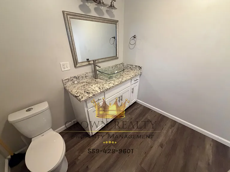 1120 W Howard Ave — Photo 11