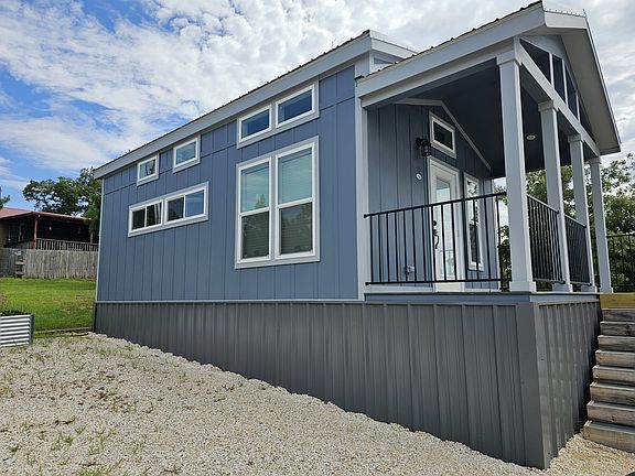 2nd image of 112 Pine Tree Loop #8