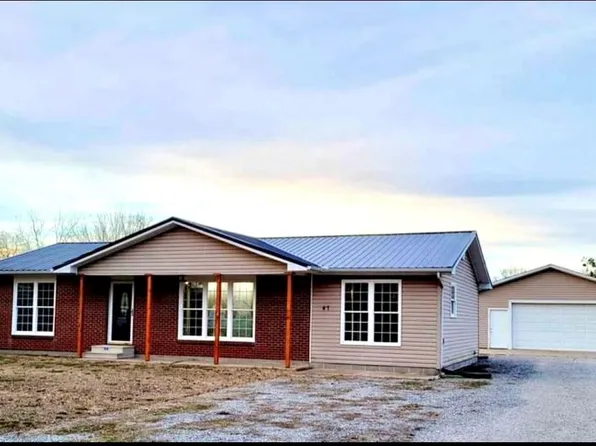 47 Harlene Dr, Sikeston, MO 63801