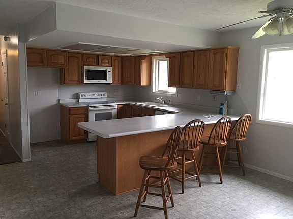 4th image of 1945 Tiffany Dr
