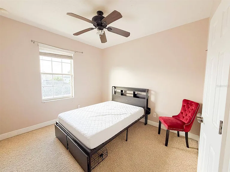 5489 Baldwin Park St — Photo 23