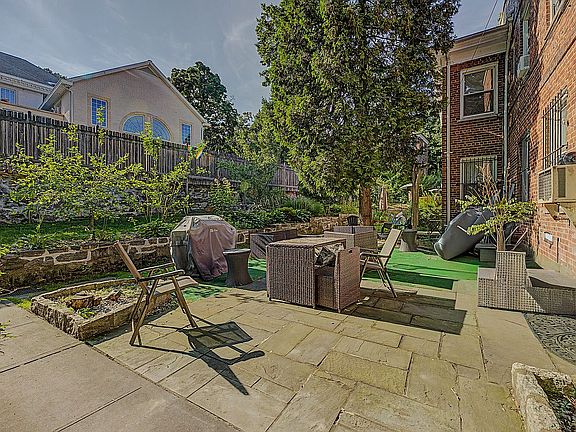 3rd image of 4971 Henry Hudson Pkwy W #4971