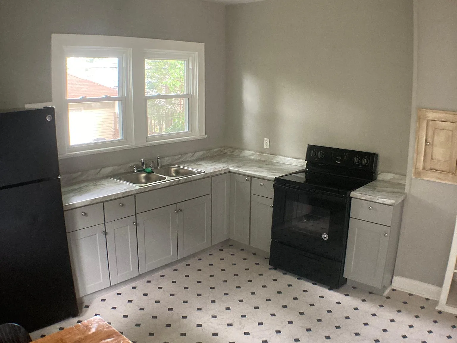 3504 Guilford Ave — Photo 2