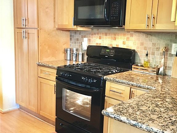 4th image of 2621 Plaza Del Amo Unit 531