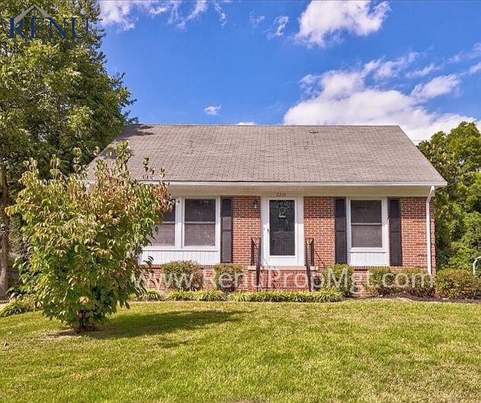 1st image of 2210 Lynette Dr