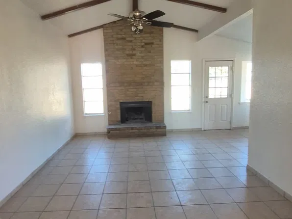 11405 Bob Mitchell Dr, El Paso, TX 79936
