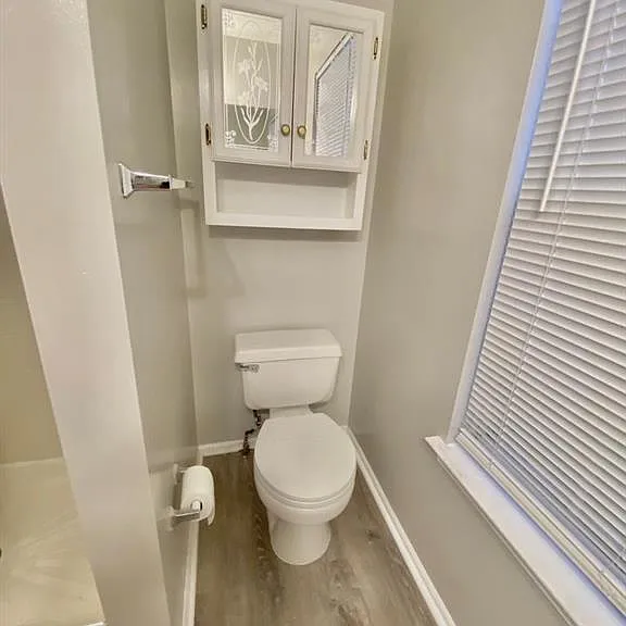 315 Plymouth Rd — Photo 11