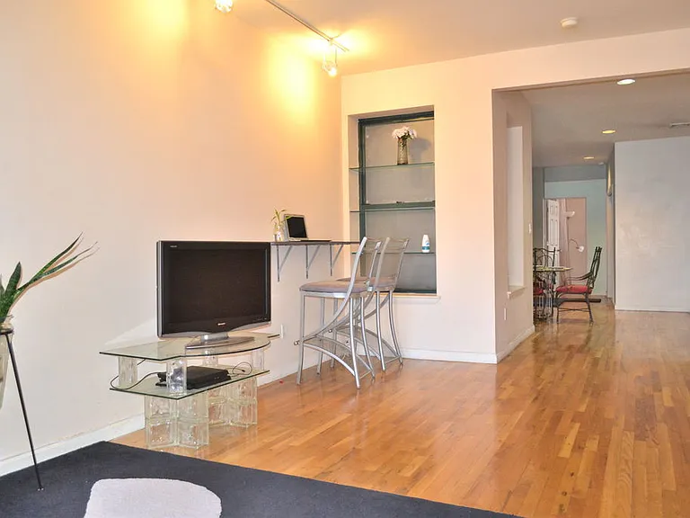 32 W 132nd St #2 — Photo 8