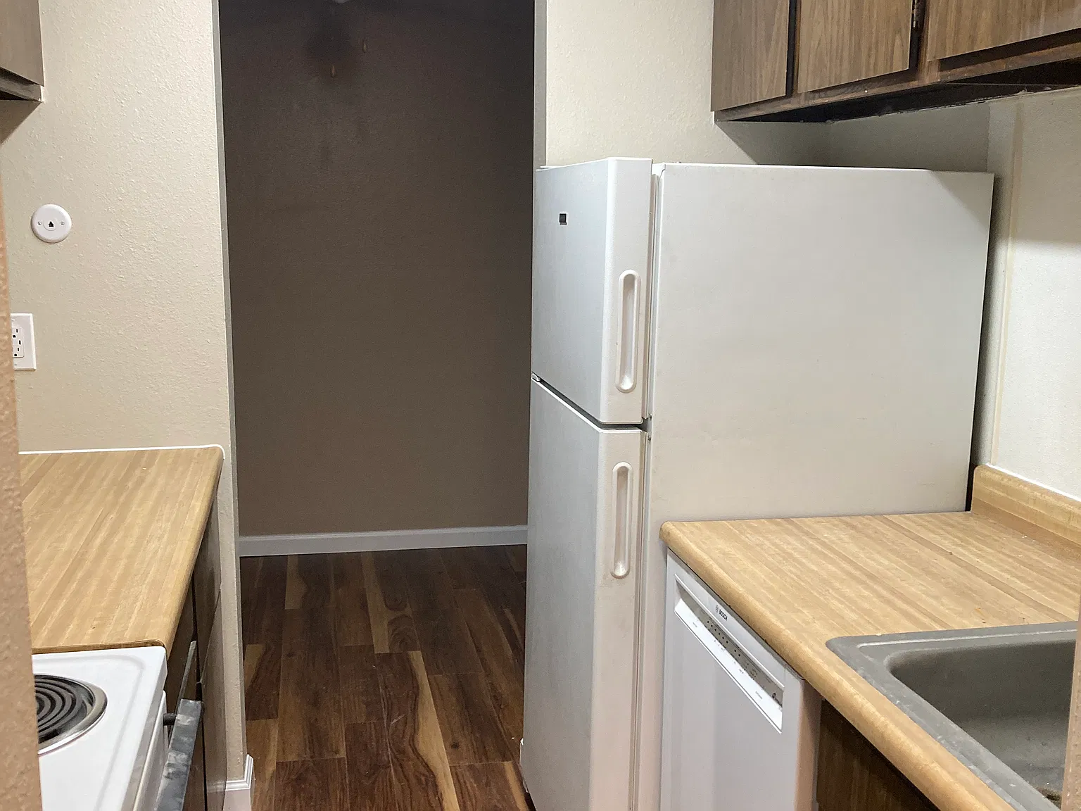 1 bed, 636 sqft, $975 — Photo 2