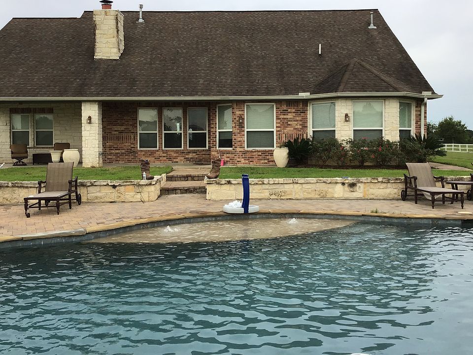 2nd image of 13634 Peters Rd