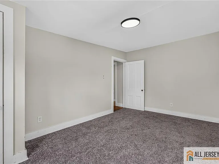 38-40 Brunswick Ave #2 — Photo 11