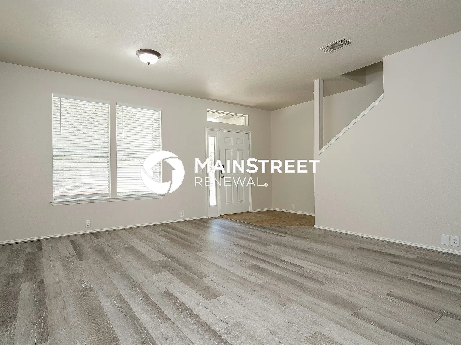 10648 Traymore Dr — Photo 3