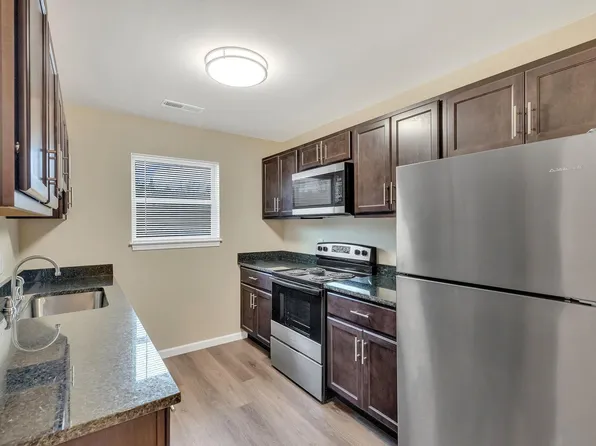 Eli's Place, 3529 W Walnut St #213, Johnson City, TN 37604