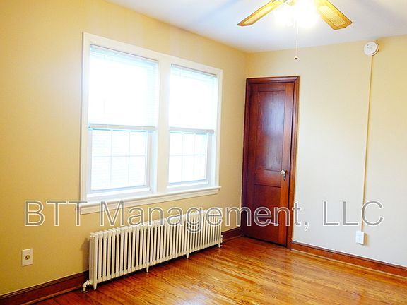 2nd image of 806 Houston Ave APT 2