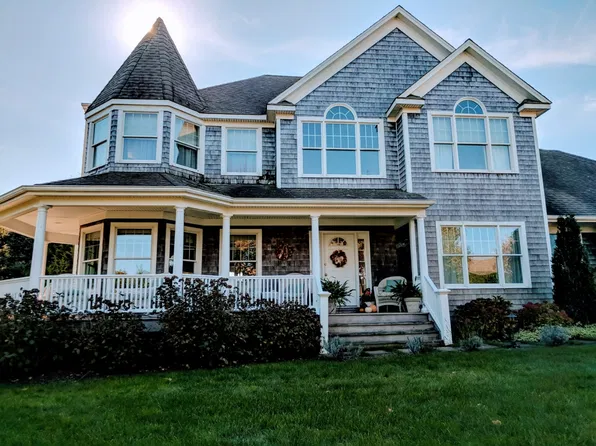 https://photos.zillowstatic.com/fp/258e503b97054721671812c0e771b498-p_e.webp