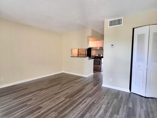 1500 N Congress Ave APT A308, West Palm Beach, FL 33401