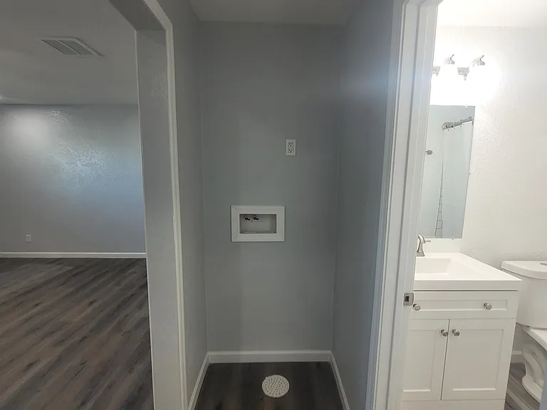 4933 E Willetta St — Photo 13