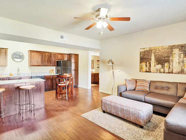 The Reserve at Chaffee Crossing Apartment Homes & Townhomes — Photo 13