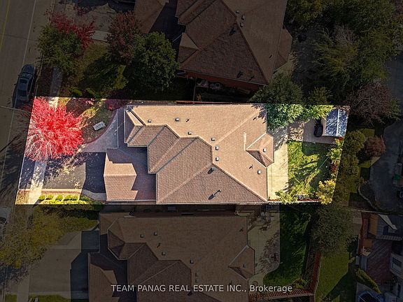 2nd image of 202 Fernforest Dr