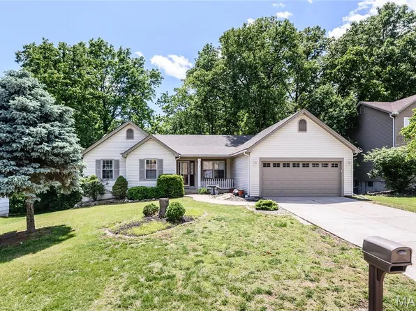 3935 Rhine Ct, Saint Charles, MO 63304