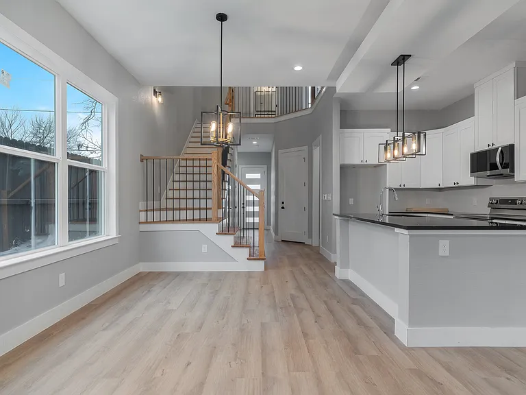 2806 Chicago St — Photo 16