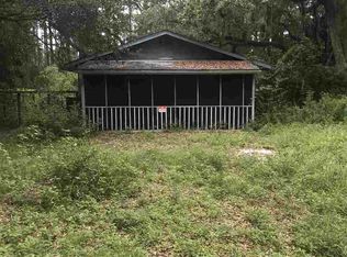 360 Mashes Sands Rd, Panacea, FL 32346