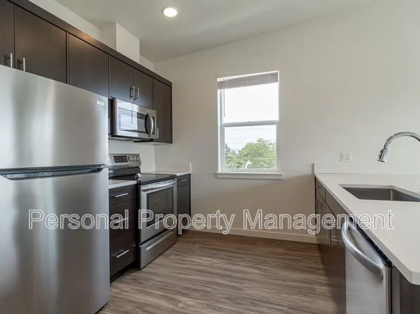 1111 W Fourth Plain Blvd Unit 301, Vancouver, WA 98660