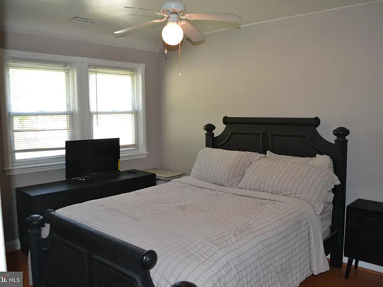 5153 Frederick Ave — Photo 13