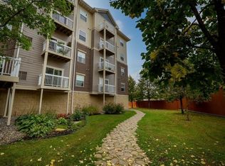 4824 E 53rd St APT 302, Minneapolis, MN 55417