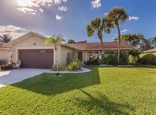 132 Debron Dr, Naples, FL 34112