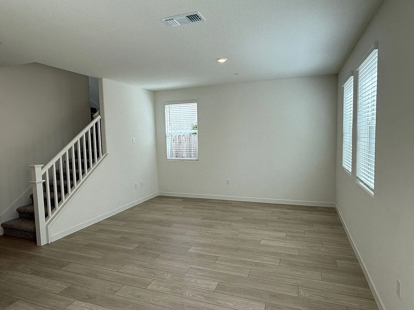 Brand New Westcott Station 4 Bedroom Home with Solar — Photo 3