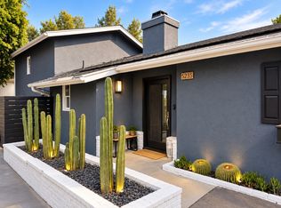5235 Medina Rd, Woodland Hills, CA 91364