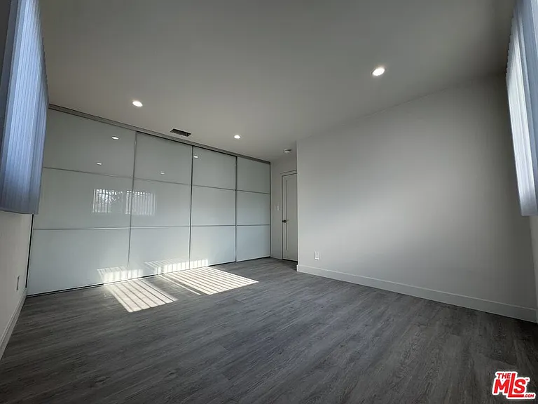 1145 S Holt Ave #8 — Photo 19