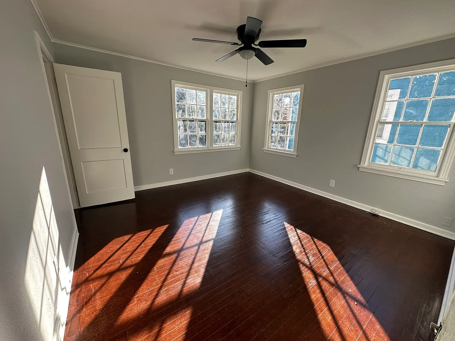 2 bed, 1200 sqft, $650 — Photo 3