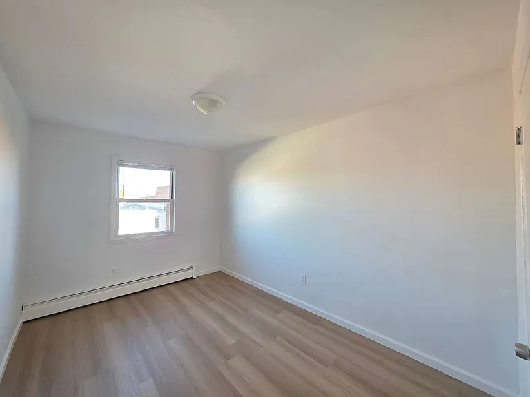 227 27th Ave #3 — Photo 14