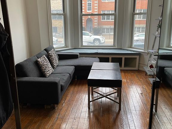 2nd image of 1521 W Superior St APT 1F