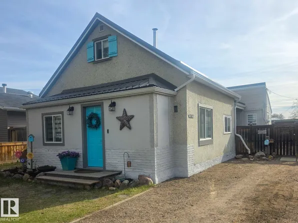 4825 52nd St, Elk Pt, AB T0A 1A0