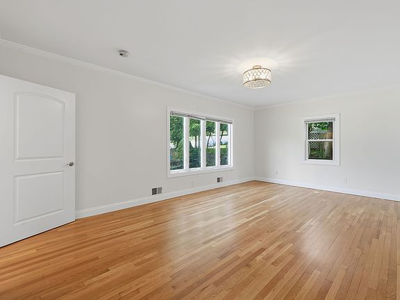 5th image of 26 Hillside Ave Unit A