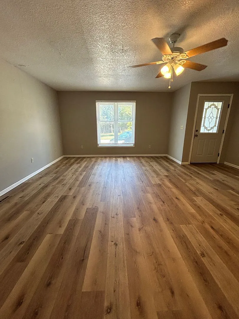 510 E Park Duplex A & B — Photo 2