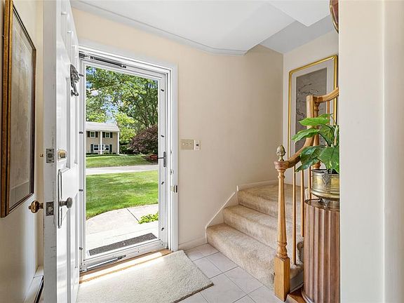 5th image of 4513 Forest Ln