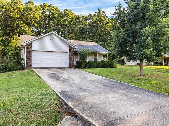 2nd image of 17 Sunset Ln